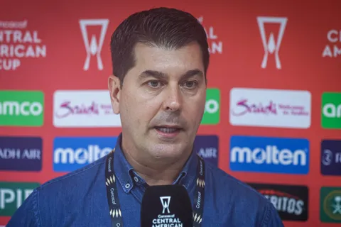 Ismael Rescalvo le habló directo a la afición de Alajuelense.